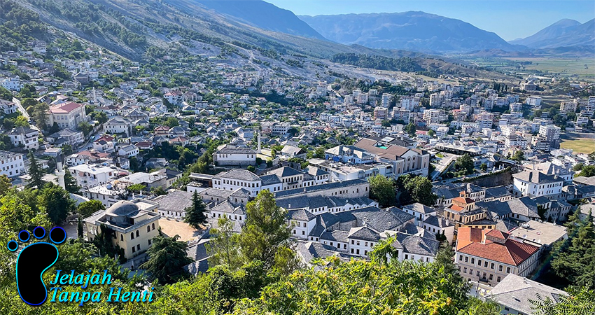 Arsitektur Menawan dan Menarik di Kota Gjirokastër